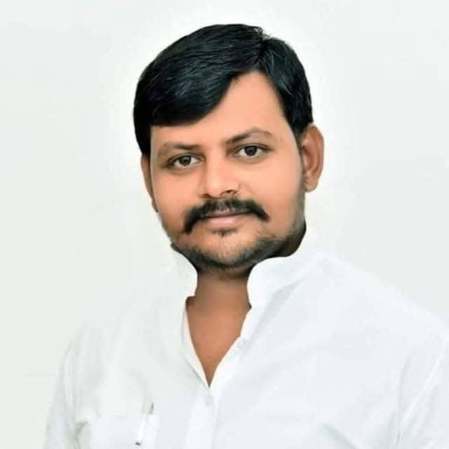 टीम सदस्य 1